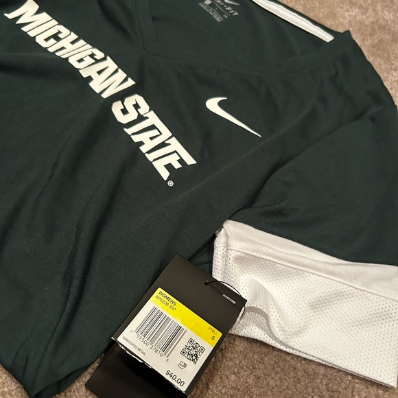 NWT Nike Women’s Michigan State Green Dri-Fit Tee Size Small - Picture 3 of 4